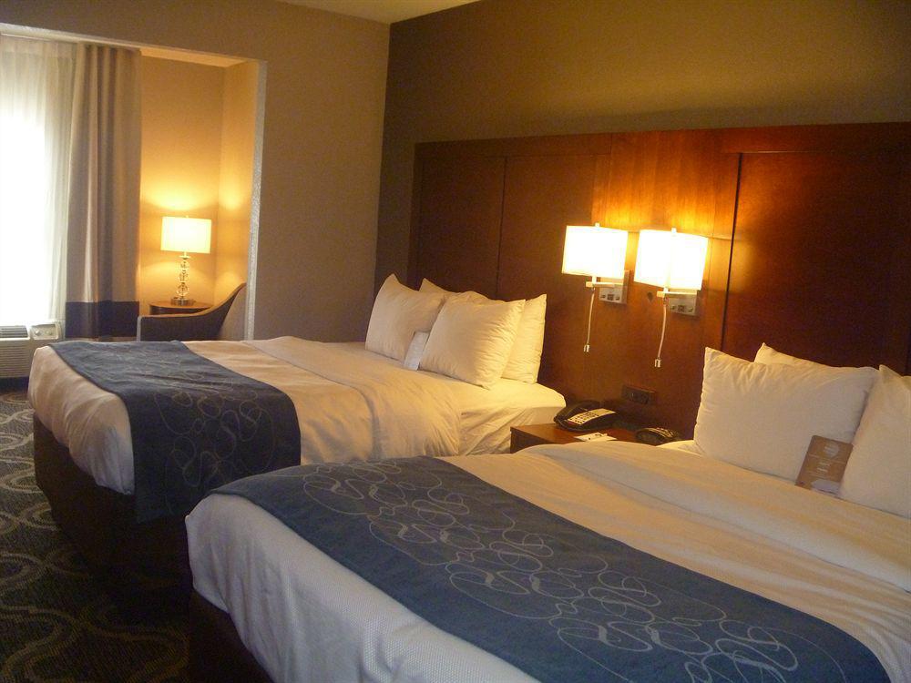 Comfort Suites Pineville - Ballantyne Area Exterior foto