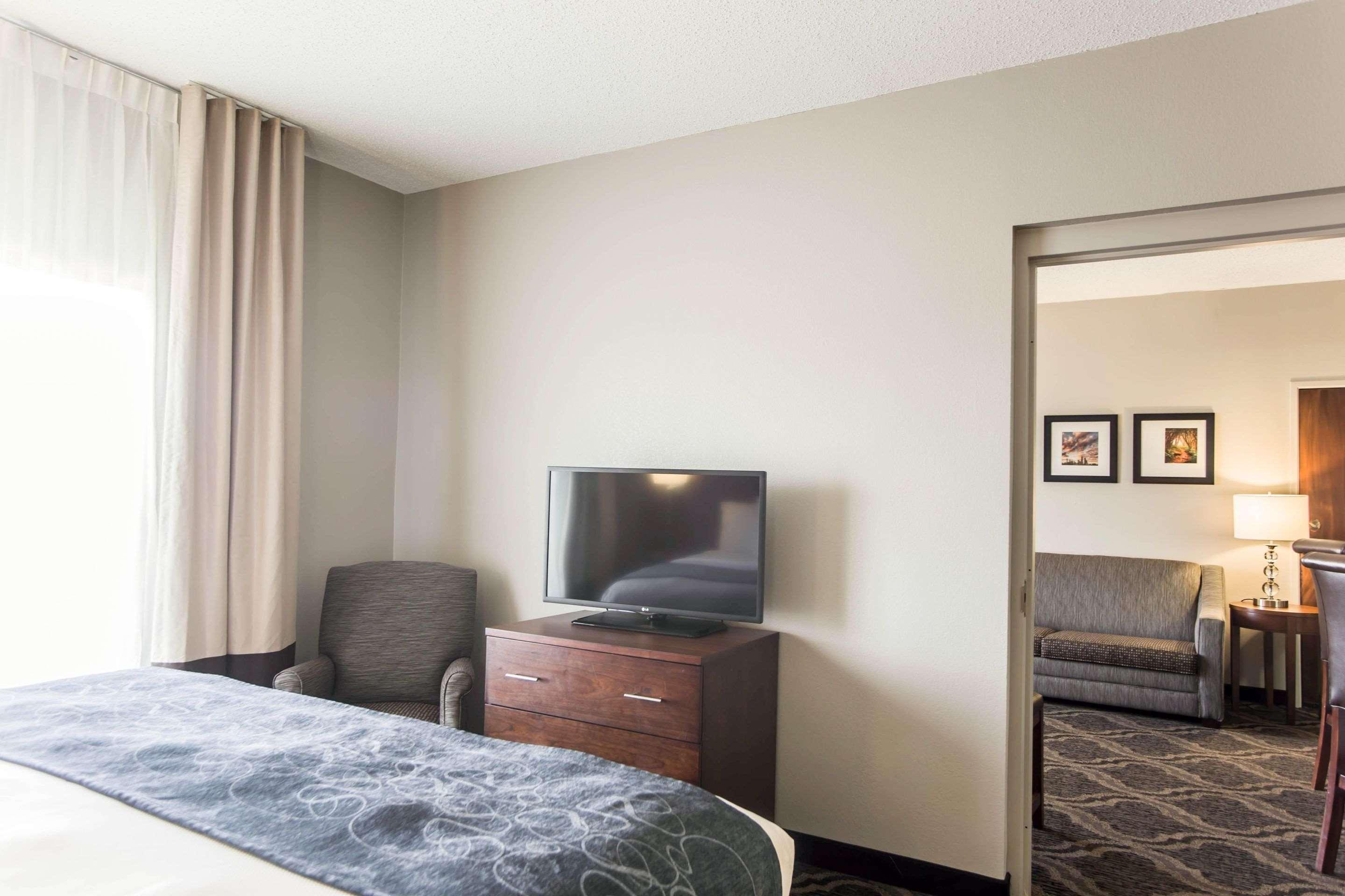 Comfort Suites Pineville - Ballantyne Area Exterior foto