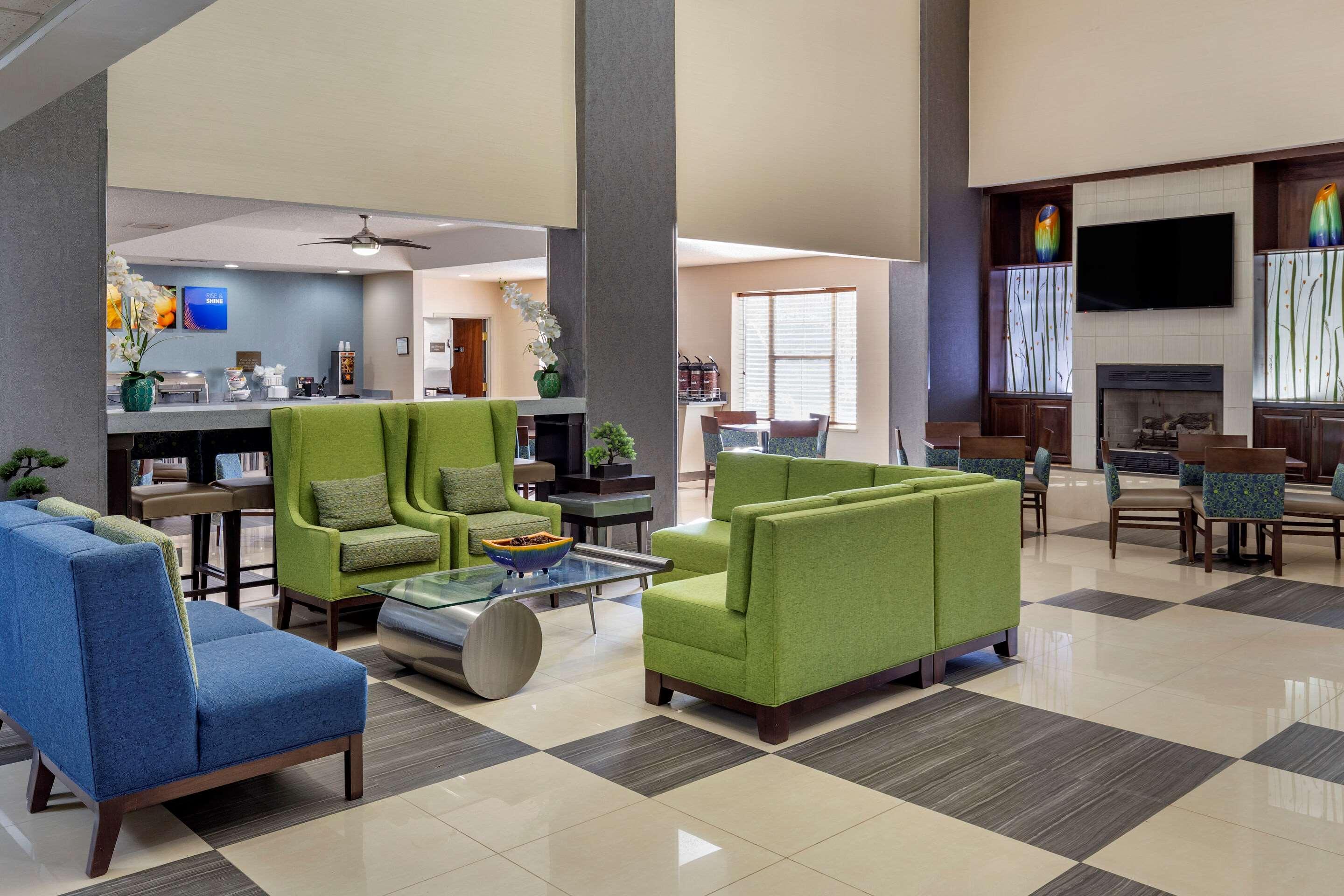 Comfort Suites Pineville - Ballantyne Area Exterior foto
